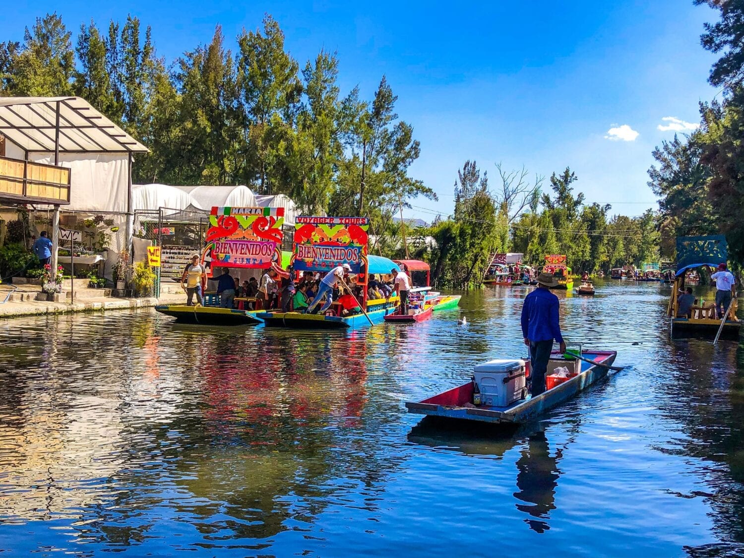 Ultimate Guide to the Fantastical Floating Gardens of Xochimilco ...