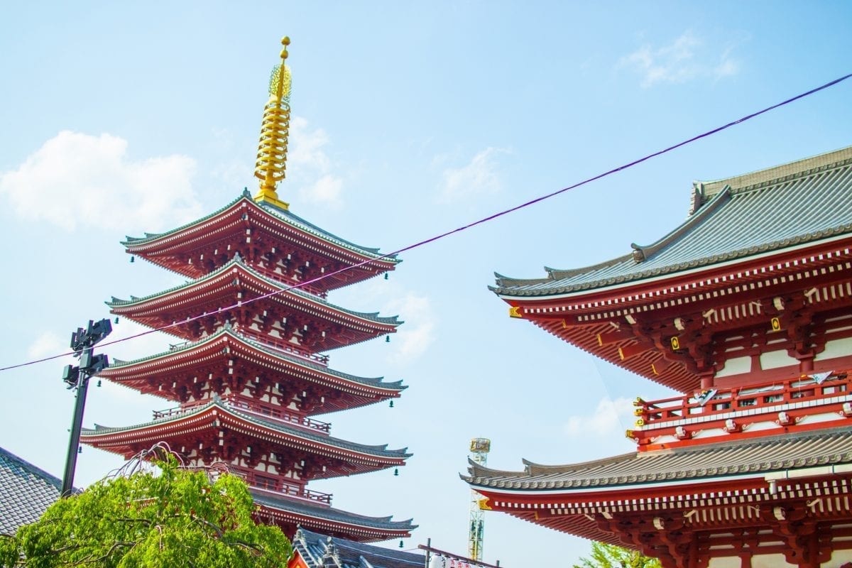 Ultimate Guide to Sensoji Temple in Asakusa, Tokyo Japan - The Creative ...