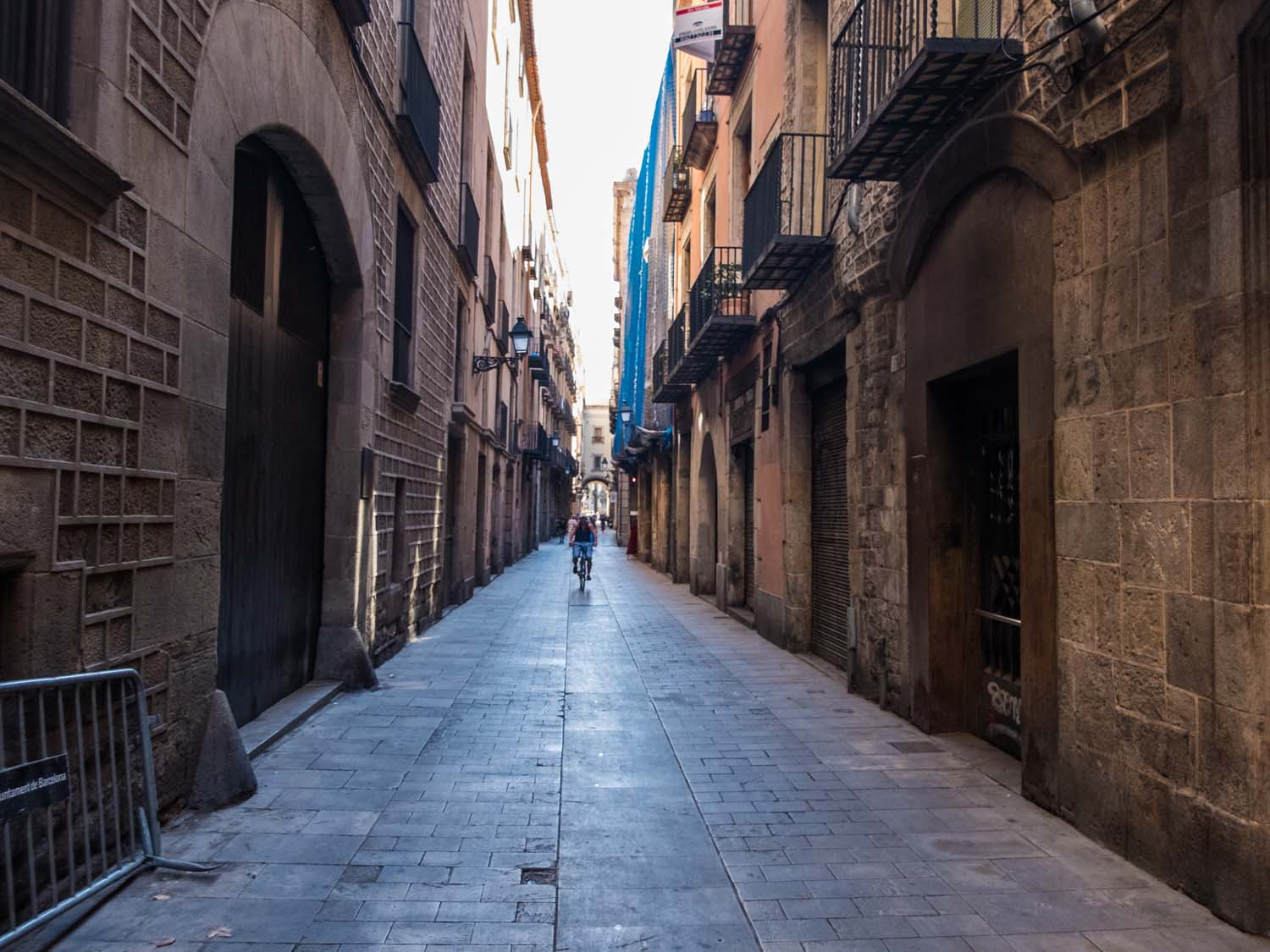 barcelona gothic quarter tour