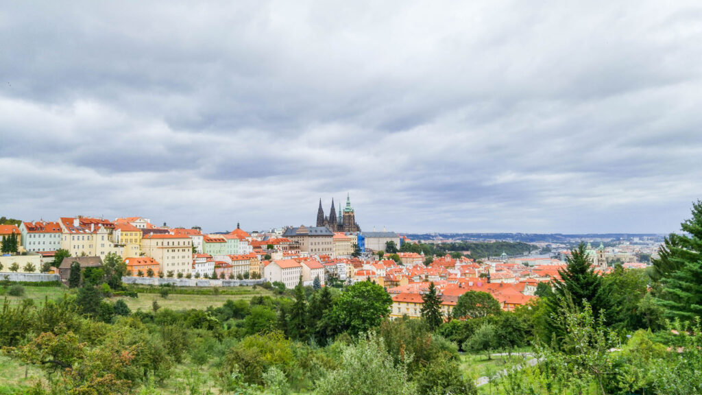 walking tour map of prague