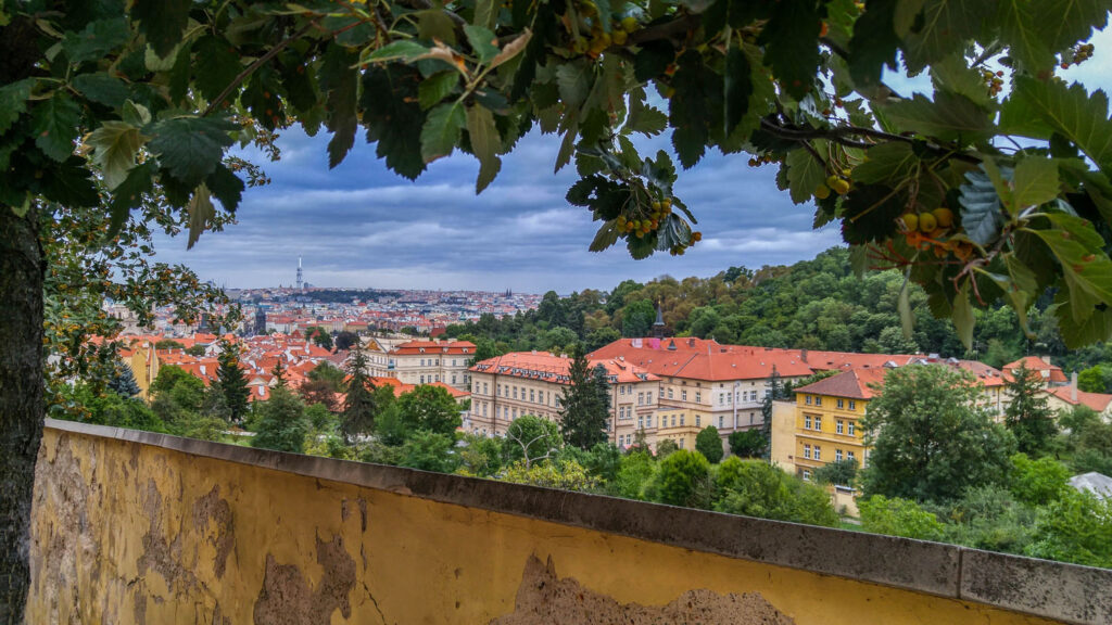 walking tour map of prague