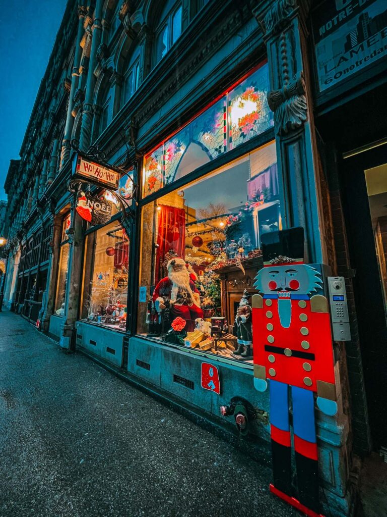 places to visit in montreal during christmas