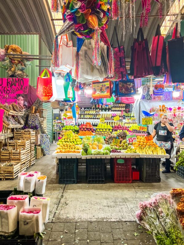 The Ultimate Self Guided Tour of Mercado Jamaica, the Best Flowers ...