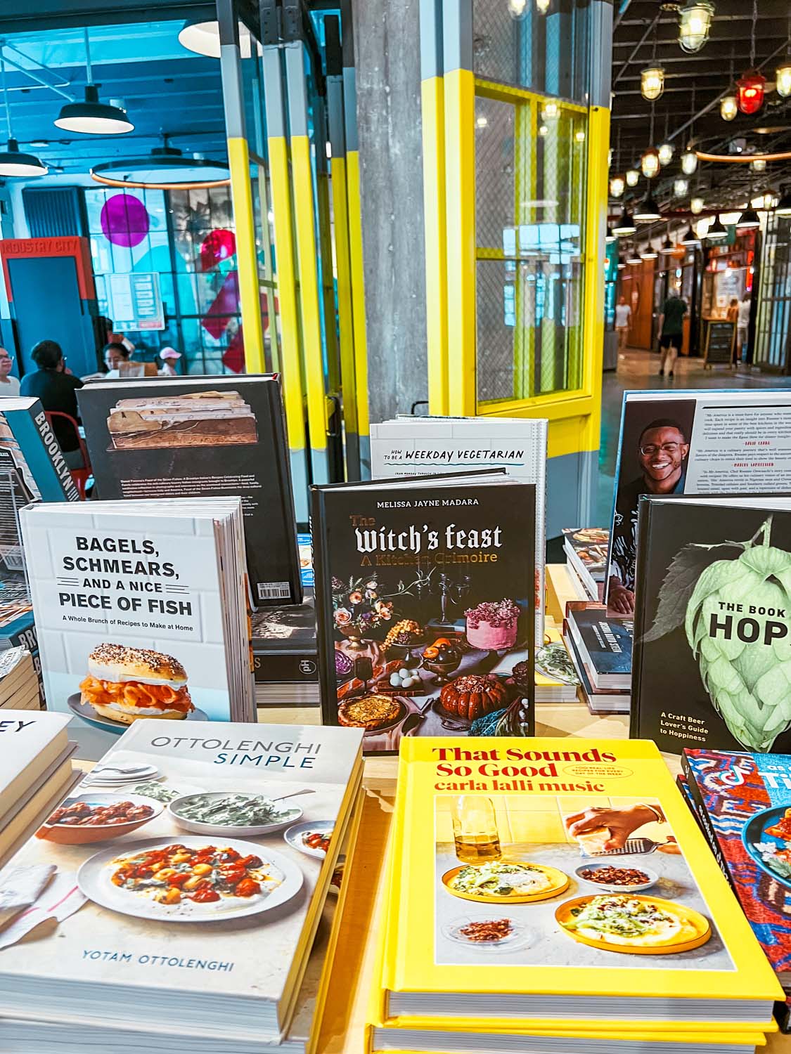 the-15-best-bookshops-in-new-york-city-a-bookworms-guide-to-nyc-the