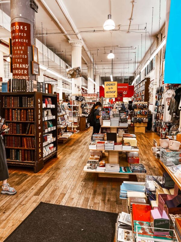 the-15-best-bookshops-in-new-york-city-a-bookworms-guide-to-nyc-the