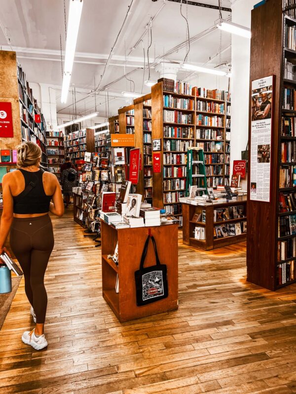 the-15-best-bookshops-in-new-york-city-a-bookworms-guide-to-nyc-the