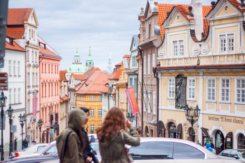 walking tour map of prague