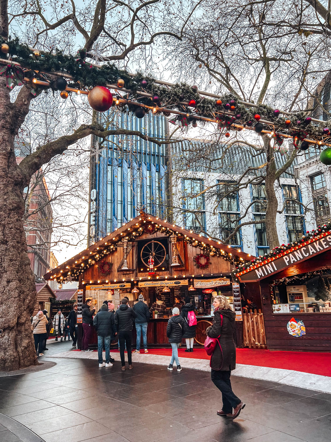 The Best Self-Guided Christmas Lights Walking Tour of Central London ...