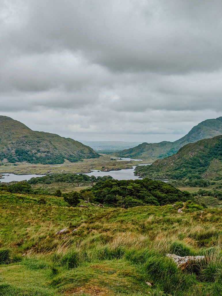 how to travel ireland without a car