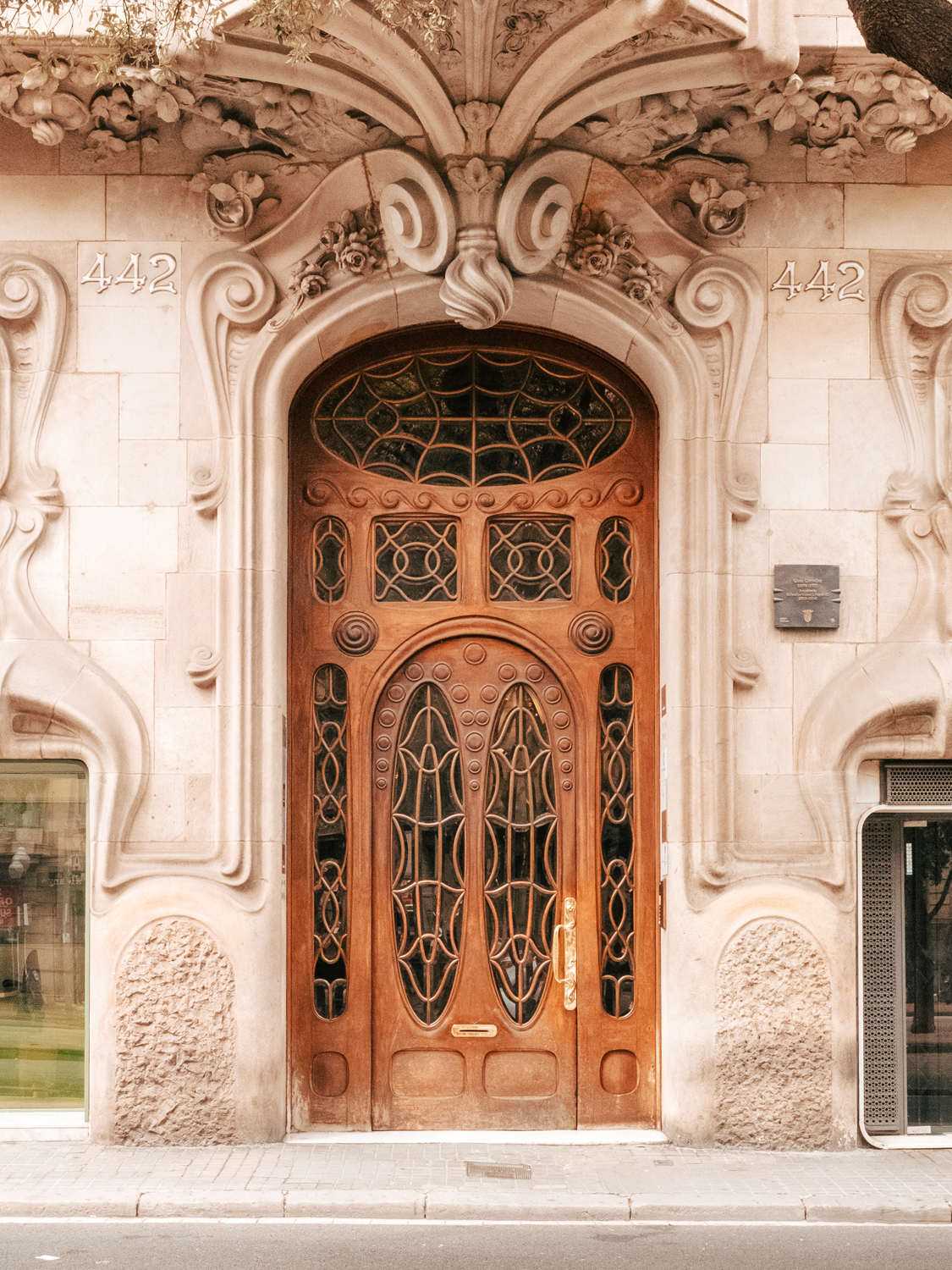 The Ultimate Self-Guided Walking Tour of Barcelona’s Eixample District ...